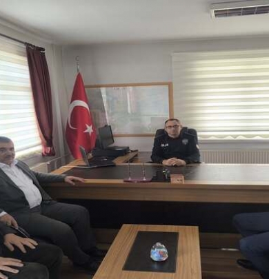 Başkan DEMİR, İlçe Emniyet Müdürlüğü görevine başlayan Şaban SAĞLAM’ı makamında ziyaret etti.