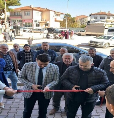 Başkan DEMİR, İlçemizde yeni hizmete sunulan işletmenin açılışını gerçekleştirdi.