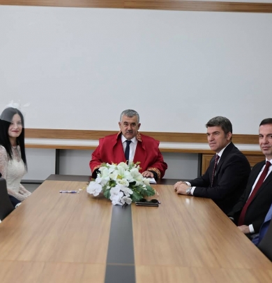 Başkan DEMİR, İlçemiz Kaymakam V. Büşra ERDOĞAN ile Caner DURAMAZ'ın nikah akdini gerçekleştirdi.