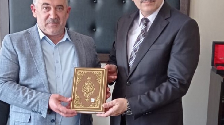 Amasya İl Müftüsü Hamza BAYRAM, Belediye Başkanımız Cihan DEMİR’i makamında ziyaret etti.