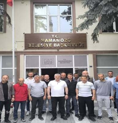 Belediye Başkanımız Cihan DEMİR, Kurban Bayramı dolayısıyla belediye personelimizle bayramlaşma programında bir araya geldi. 