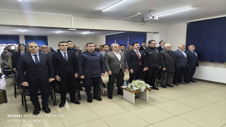 Belediye Başkanımız Cihan DEMİR, 18 Mart Şehitleri Anma Günü ve Çanakkale Zaferi’nin yıldönümü dolayısıyla Atatürk İlköğretim Okulunda düzenlenen proğrama katıldı.